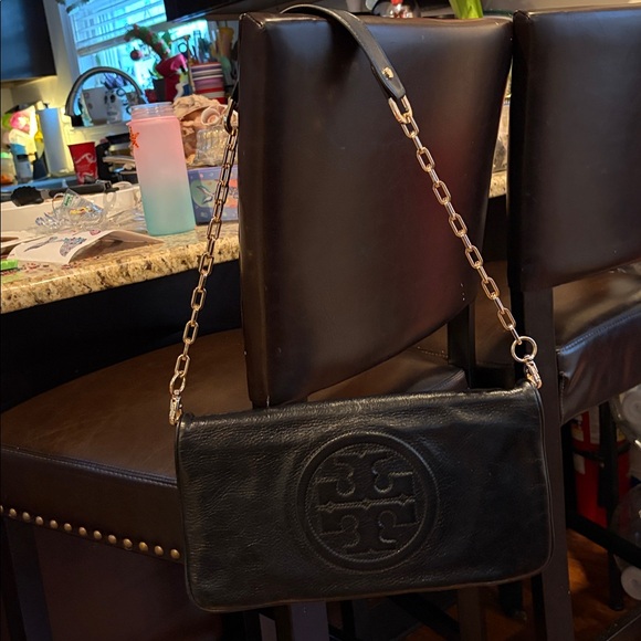 Tory Burch Bombe Reva Black Leather Clutch with Gold Chain - Picture 10 of 10